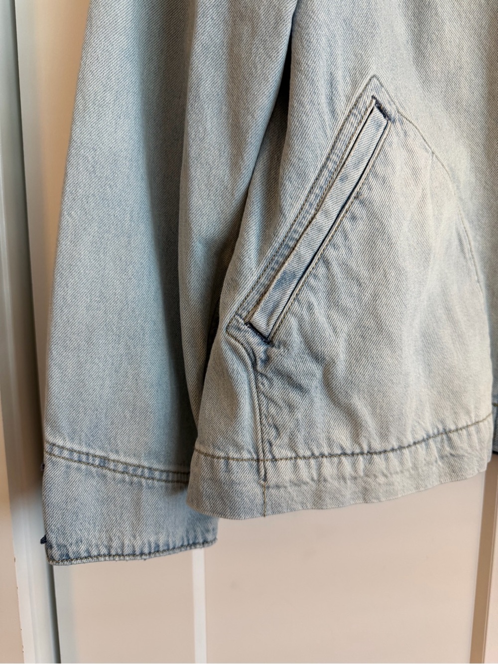 Levi’s Premium Relaxed Fit Light Blue Denim Zip-Front Jacket - Size XL - Picture 2 of 9